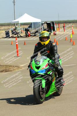 media/Sep-20-2025-TrackDaz (Sat) [[27f0cde673]]/Around the Pits/